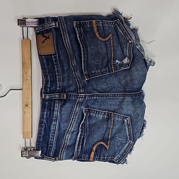 American eagle super stretch size 2 distressed style jean shorts - Picture 4 of 8